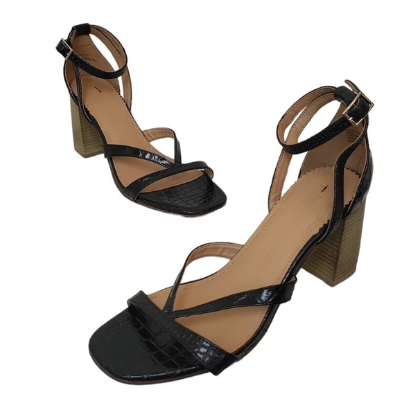 CREVO Kaitlin Block Heels - Picture 3 of 6